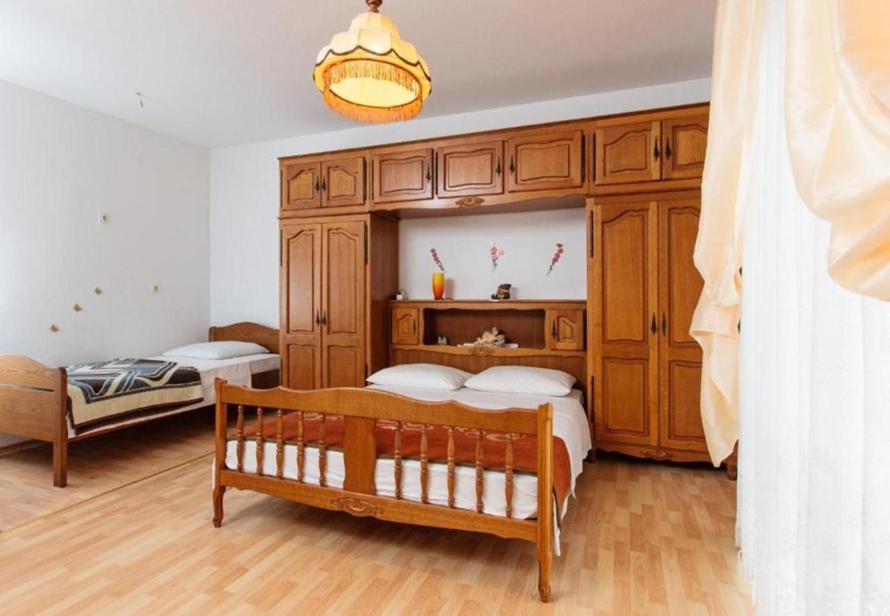Apartment Knez 1 - 50 M From Beach Podstrana Exteriér fotografie